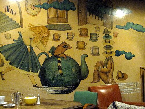 loir-theiere-gouter-anniversaire-L-HuF40Y.jpeg