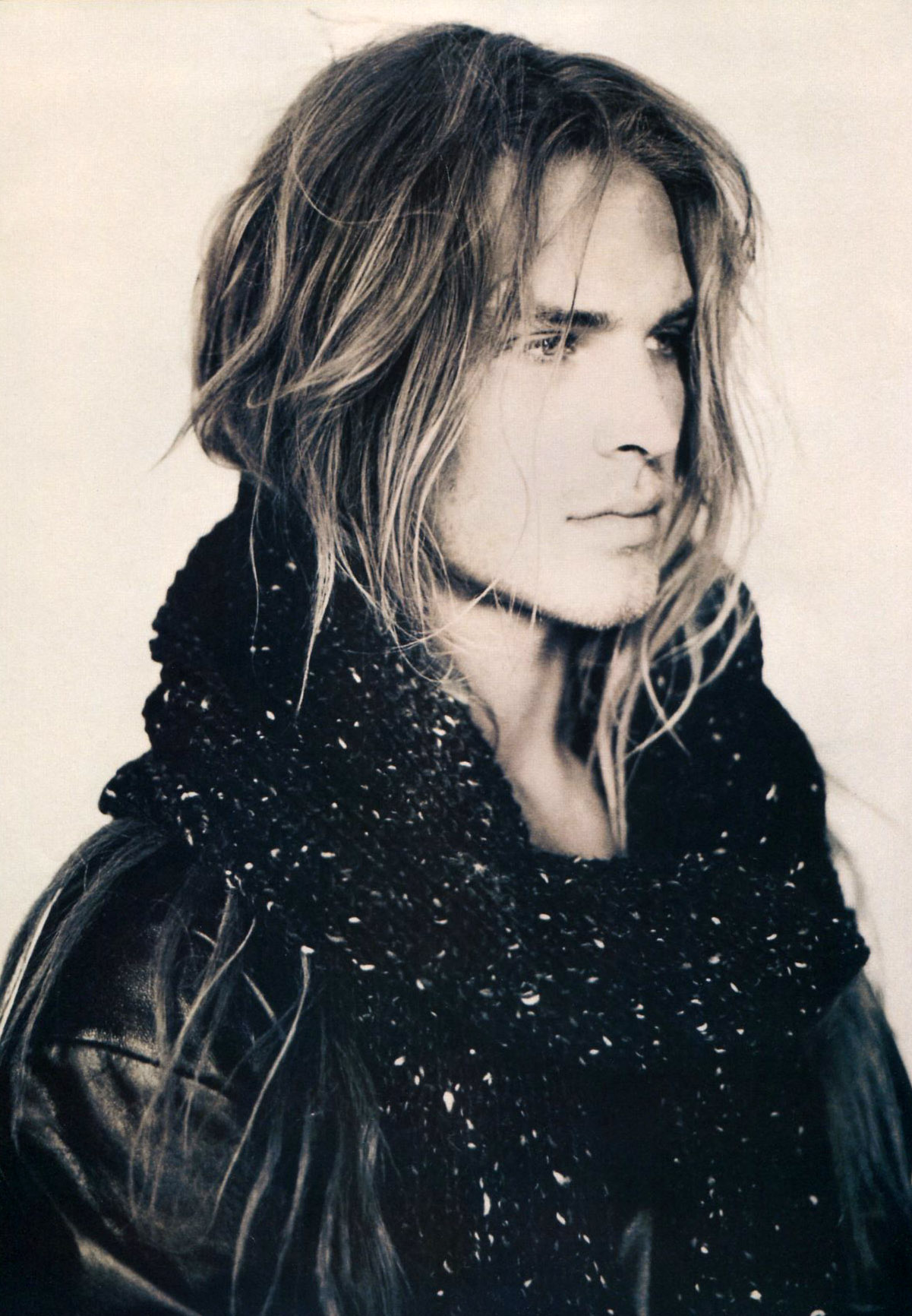22709_David_Boals_1993_Spring_Vogue_Hommes_International_Fr_Paolo_Roversi_004_122_761lo.jpg