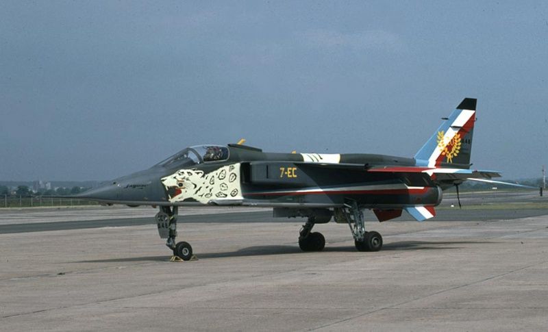 797173JAGDECOa48.jpg