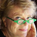 Eva-joly-candidate-europe-ecologie-les-verts-lunettes-vert.jpg