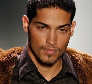 765958_IIYV8ZQX1WBRAA86TGC8V3HXMIJ8L7_danielpimentel-04_H164409_L.jpg
