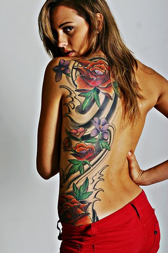 tatouage-dos-femme-11.jpg
