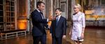 photos-brigitte-macron-en-satin-mauve-et-escarpins-argentes-un-look-de-geisha-pour-sa-rencontre-avec-le-prince-heritier-du-japon.jpg